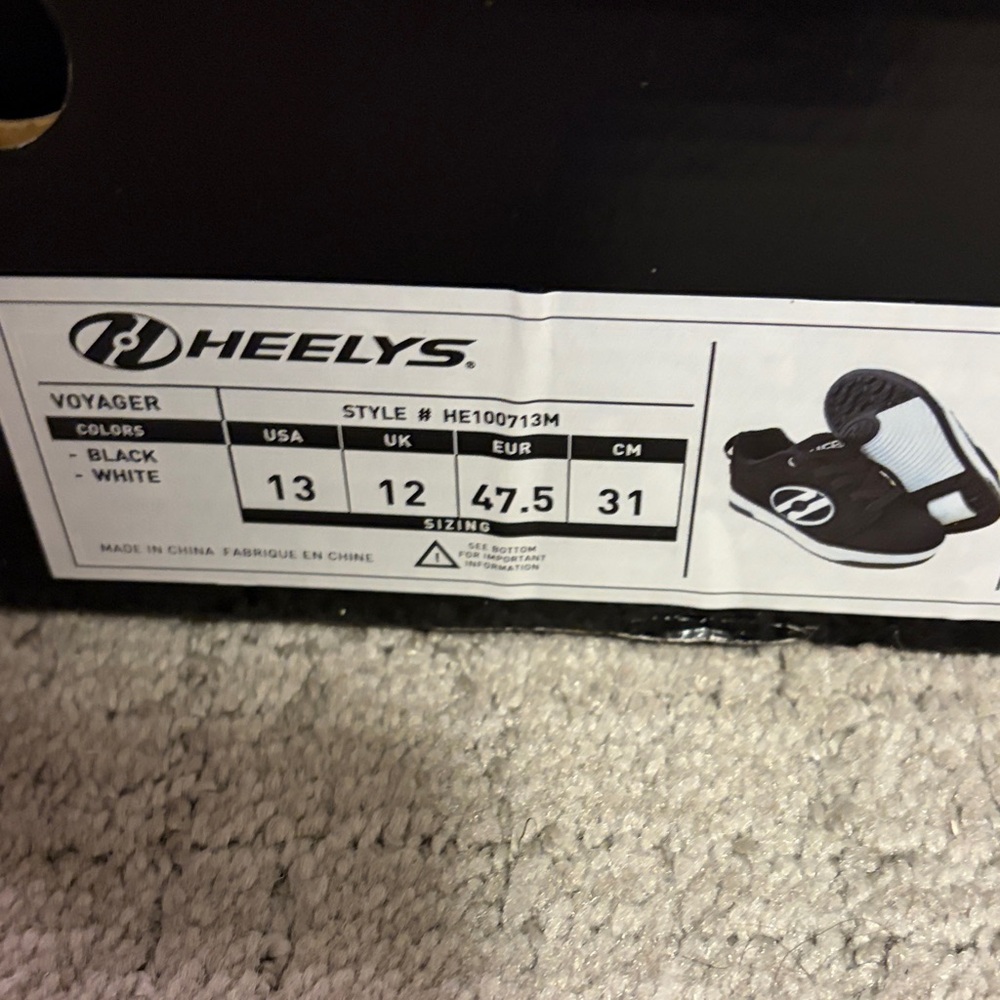 Heelys Men’s Black Wheeled Shoes - Picture 2 of 3
